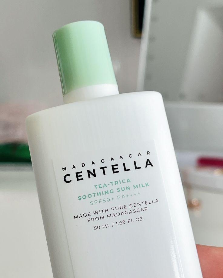 SKIN1004 - Bloqueador Calmante Madagascar Centella Tea-Trica 50ml.