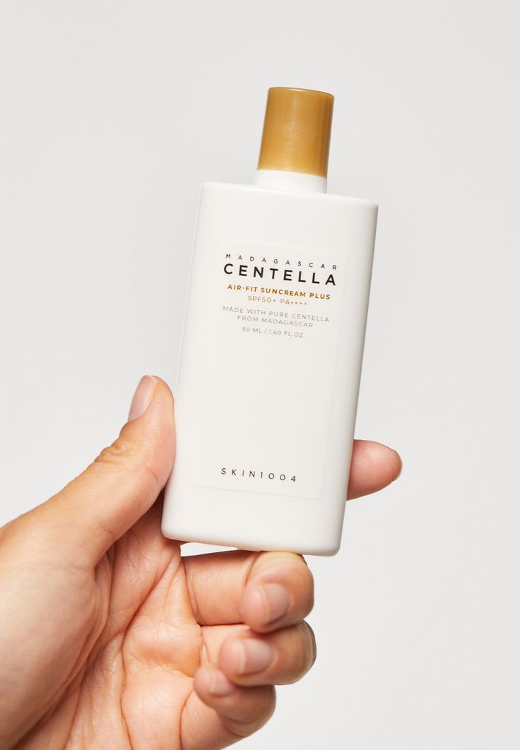 Skin1004 Centella Madagascar Air -Fit Sunscream 50ml.